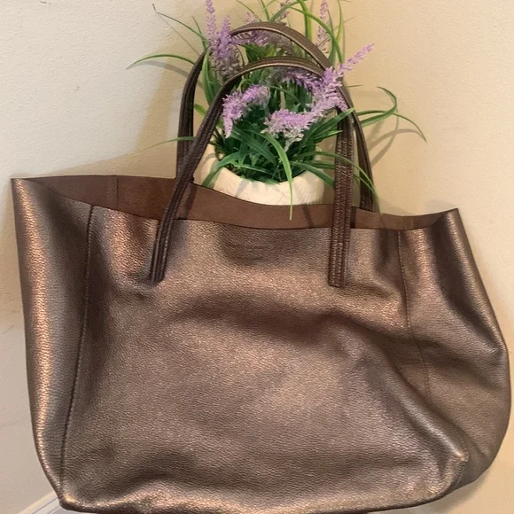 Kurt Geiger London Violet Leather Tote
KURT GEIGER LONDON - Picture 7 of 14